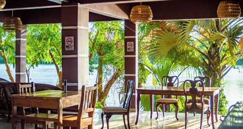 Riverside Lodge Bansang