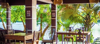 Riverside Lodge Bansang