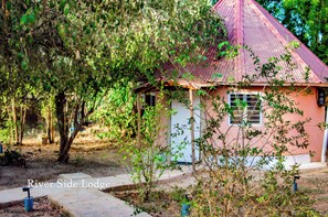 Front of property - Riverside Lodge Bansang (ITC)