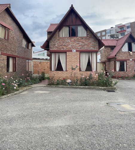 Cabañas Bungalows Calandaima