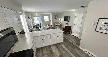 Highland Hideaway-Newly Remodeled!