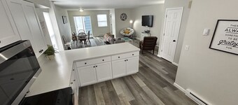 Highland Hideaway-Newly Remodeled!