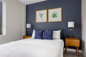 1 soverom, strykejern/-brett, wi-fi og sengetøy