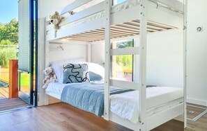 2 slaapkamers, reisbedje, gratis wifi, beddengoed