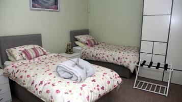 3 bedrooms, WiFi, bed sheets