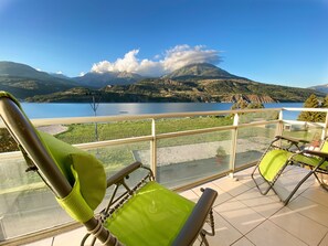 Property grounds - La Terrasse au Bord du Lac, vue Panoramique 180 °, Appt 2 ch (Savines-le-Lac)