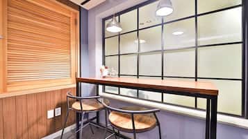 Cafe Room | 1 bedroom, free WiFi, bed sheets