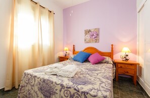 2 bedrooms, WiFi, bed sheets