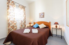 1 bedroom, WiFi, bed sheets