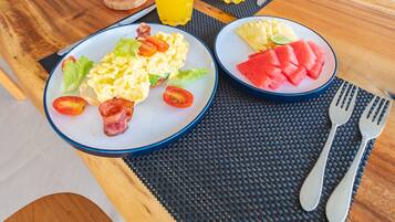 Petit déjeuner continental compris tous les jours