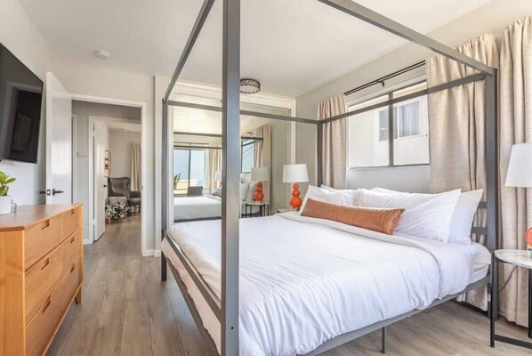 3 chambres, fer et planche à repasser, Wi-Fi, draps fournis