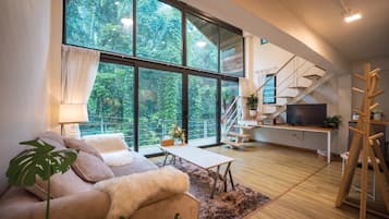 Exclusive Cottage | Hypo-allergenic bedding, free minibar, desk, blackout drapes
