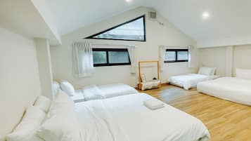 Exclusive Cottage | 1 bedroom, hypo-allergenic bedding, free minibar, desk