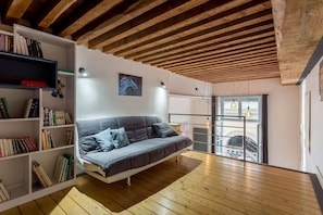 TV, offices