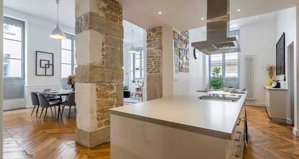 Charlie - Furnished apartment 260m² Downtown Lyon