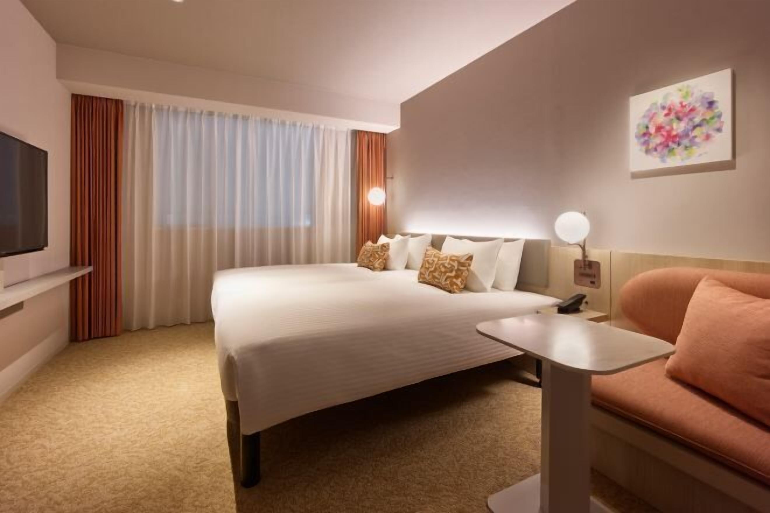 羽絨被、客房內保險箱、遮光布/窗簾、免費無線上網