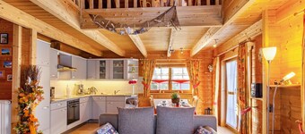 Holiday Home 'Emslandstube' with Lake View, Private Terrace and Private Garden