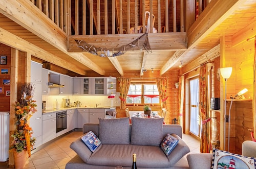 Ferienhaus 'Emslandstube' mit Seeblick, privater Terrasse und eigenem Garten