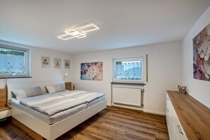 2 habitaciones, wifi gratis y ropa de cama 