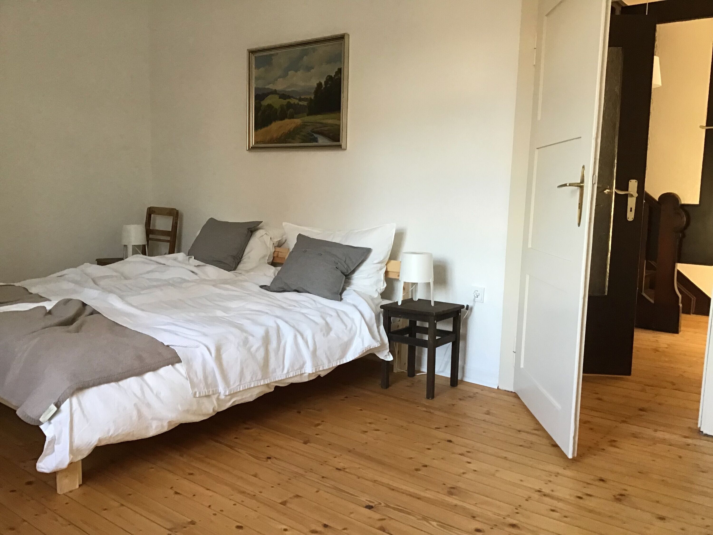 6 Schlafzimmer, Bügeleisen/Bügelbrett, kostenloses WLAN, Bettwäsche