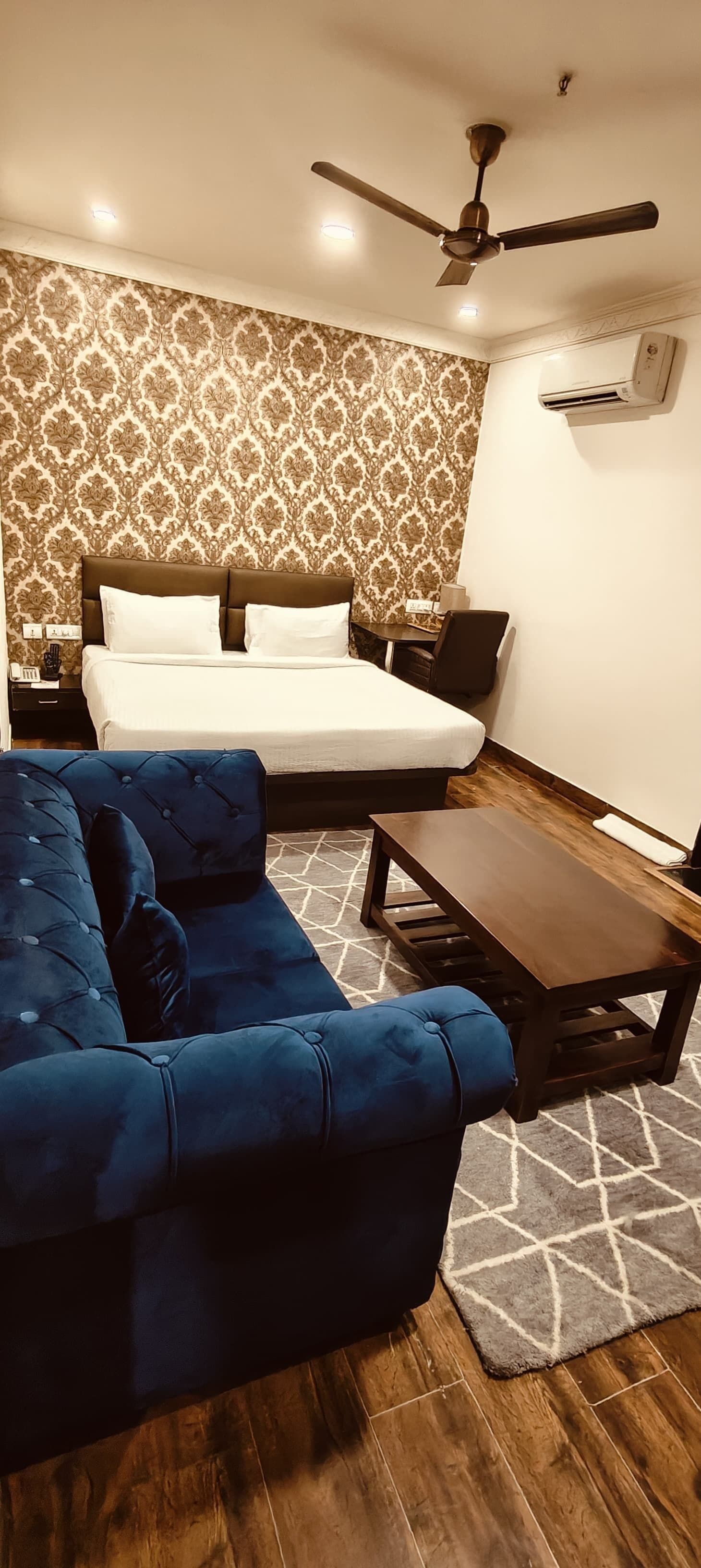 Deluxe Room | Free WiFi