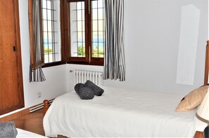 4 bedrooms, iron/ironing board, free WiFi, bed sheets - Rustic holiday home in the bay of Alcúdia - Casa Xoroi (Betlem)