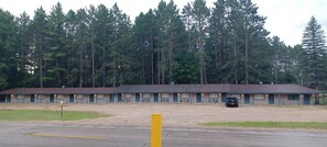 Exterior - TeePee Room 11-Newly Renovated (Roscommon)