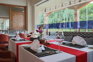 Restaurant - Thimphu Deluxe (Thimphu)