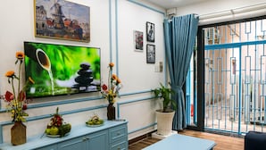 Basic Double Room | Living room - FH Homestay (Ho Chi Minh City)
