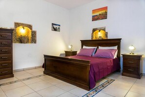 3 camere