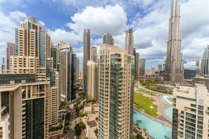 Apartment | 2 bedrooms - Exclusive Apt w Direct Burj Khalifa Views (Dubai)