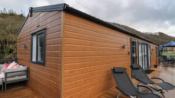 Cottage | Property grounds