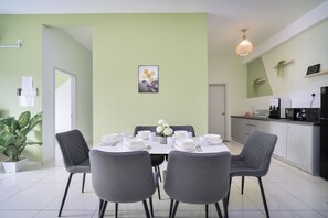 Appartement | Restauration dans la chambre
