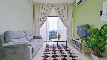 Appartement | Woonruimte | Een 43-inch smart-tv met digitale zenders