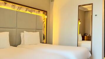 1 bedroom, premium bedding, memory foam beds, minibar