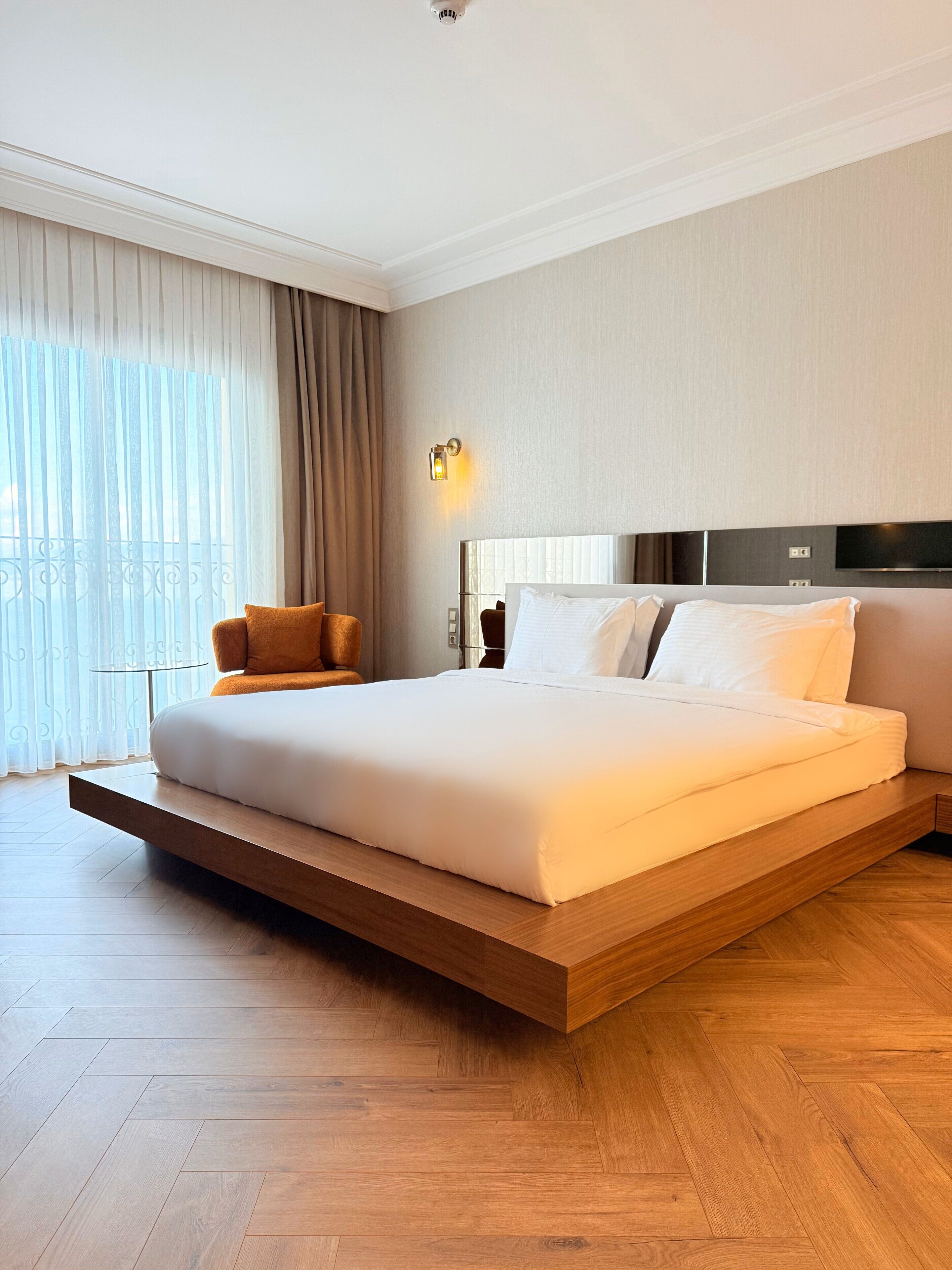 Senior Suite, 1 King Bed with Sofa bed, Non Smoking, Sea View | Premium bedding, memory-foam beds, minibar, in-room safe