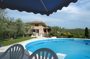 Exterior - Agriturismo Il Crinale  (Castorano)