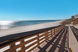 Imagen sin descripción, 4 de 42, botón