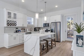 Unclassified image, 2 of 37, button