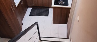 Airport Transit Apartment