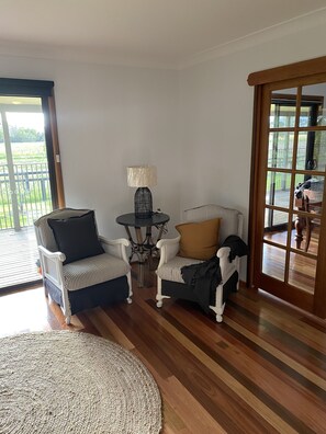 TV connectée, cheminée