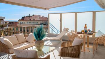 Panoramic Studio | Terrace/patio