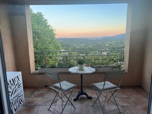 Superior Suite, Ensuite, Sea View (Ocre) | Terrace/patio - Les Petites Terrasses (Grasse)