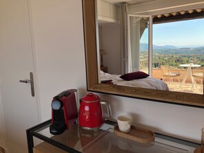 Chambre Double Panoramique, salle de bains attenante, vue mer (Rouge)