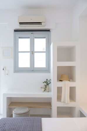 Quarto família | 2 quartos, roupas de cama premium, edredons de pluma, cofres nos quartos