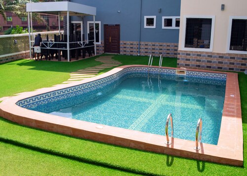 Jiksonodo Hotel and Suite