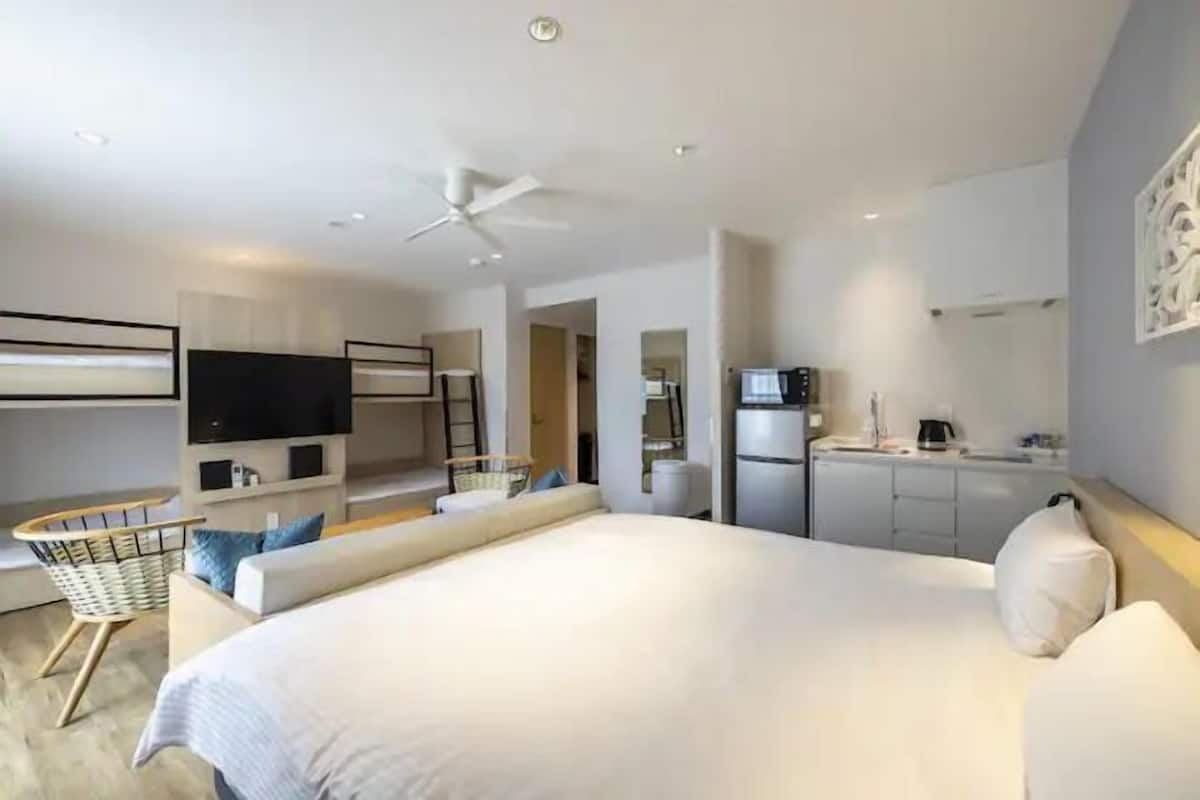 1 bedroom, free WiFi, bed sheets