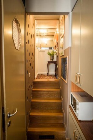 Studio | 1 bedroom - Living Like in a Cottage in the Center of Athens (Athens)