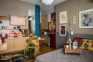 Studio | 1 bedroom - Living Like in a Cottage in the Center of Athens (Athens)