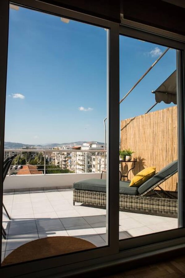 Apartment - Unique 100m2 Penthouse With Breathtaking Cityview (Athens)